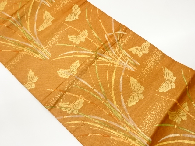 蝶に草葉模様織出し名古屋帯